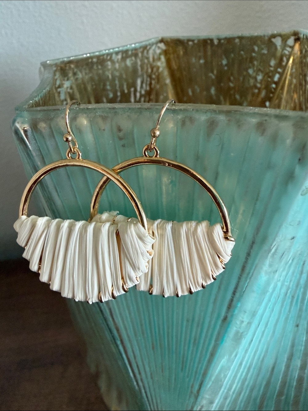 Gold Hoop Earrings with White Raffia Fan Detail - Picture 2 of 2